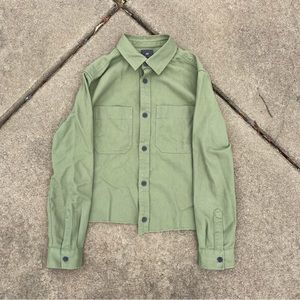 Cropped H&M Over Shirt